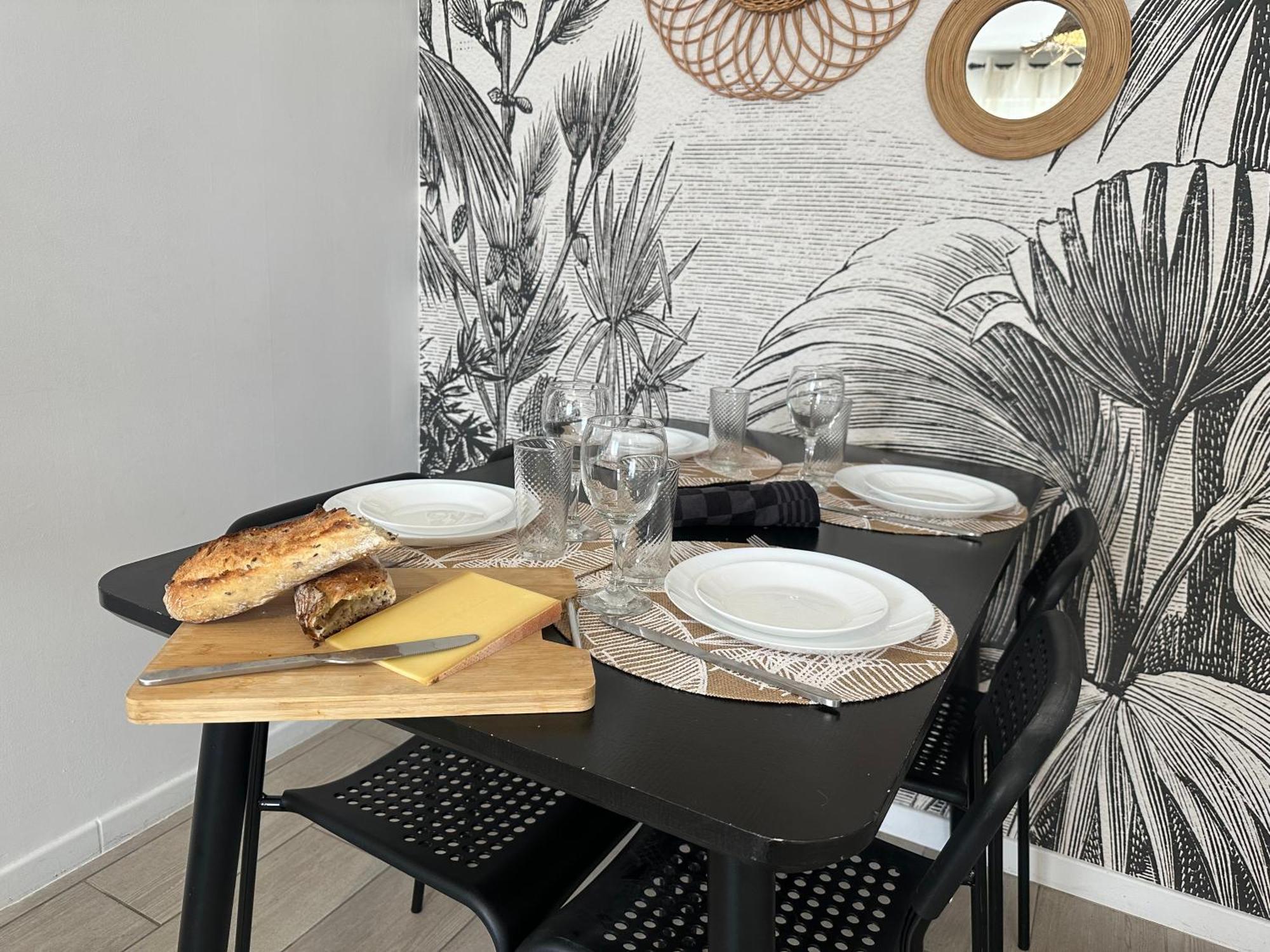 Le Boheme - Appartement Proche Gare Et Commerces Gisors Esterno foto